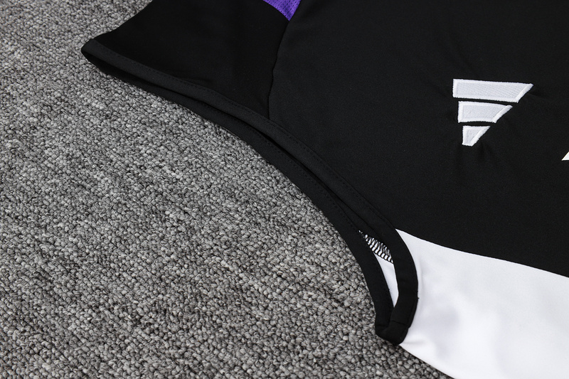 24/25 Real Madrid Black Training Set Shirt and Shorts