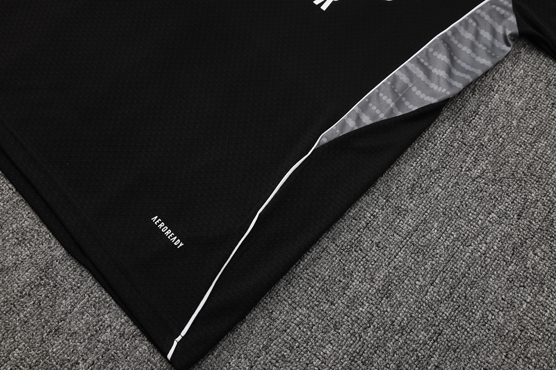 24/25 Real Madrid Black Training Set Shirt and Shorts