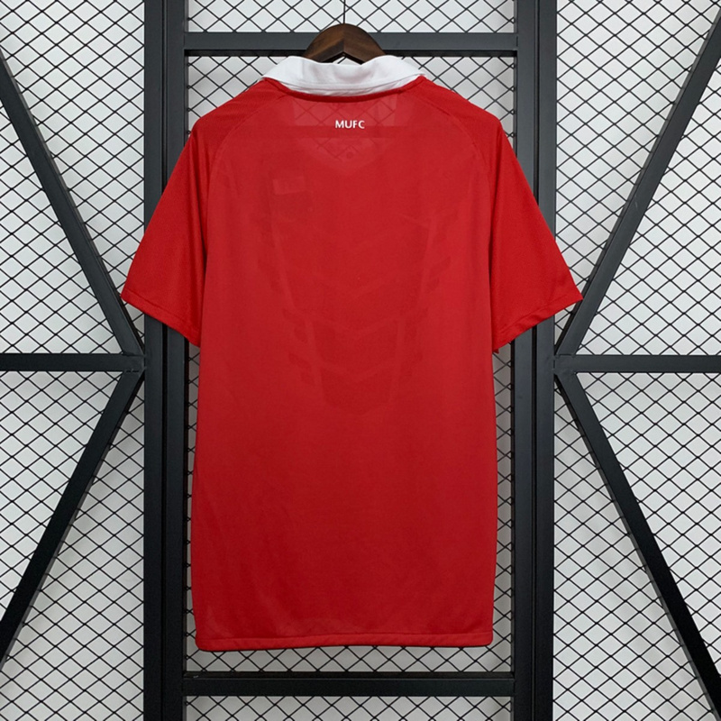 Retro Manchester United 2010/11 Home jersey Fan Version
