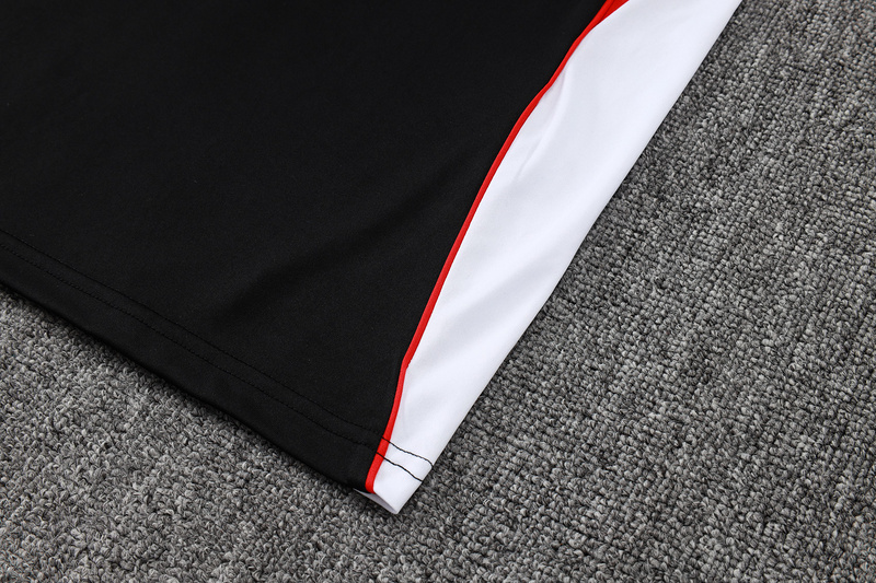 2025/26 Bayern Munich Black Training Set Shirt and Shorts