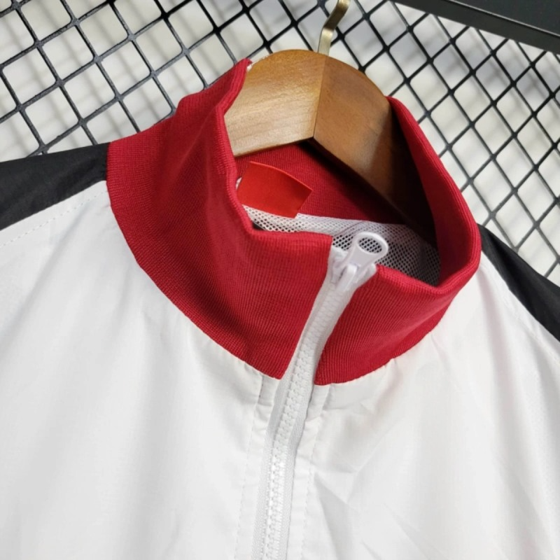 2025 Liverpool White Windbreaker Sport Unifom jersey Sport Unifom