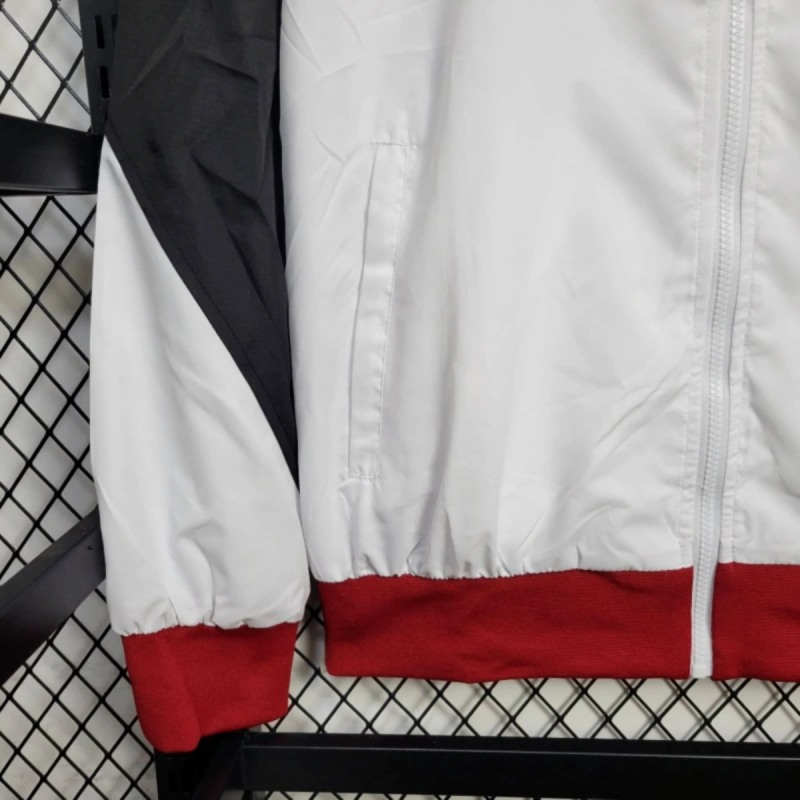 2025 Liverpool White Windbreaker Sport Unifom jersey Sport Unifom