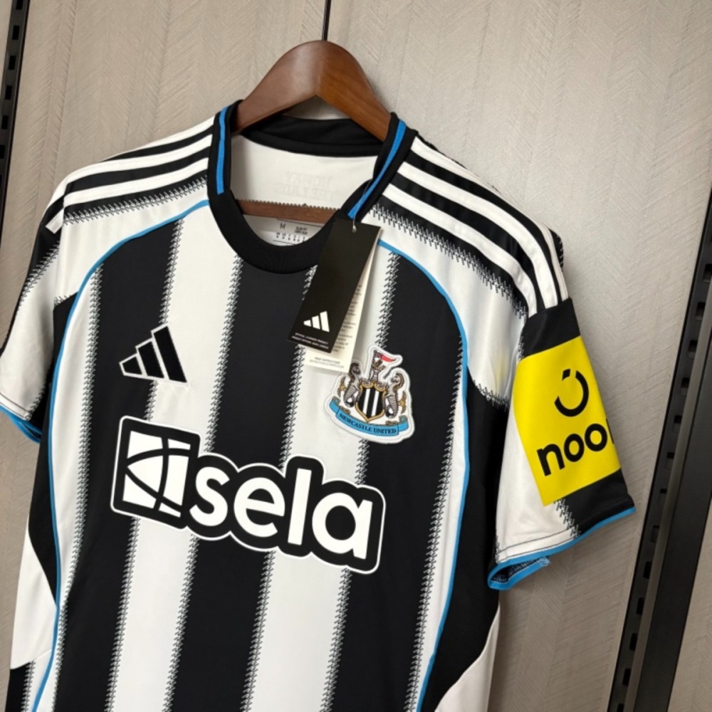 2025/26 Newcastle United Home jersey Fan version