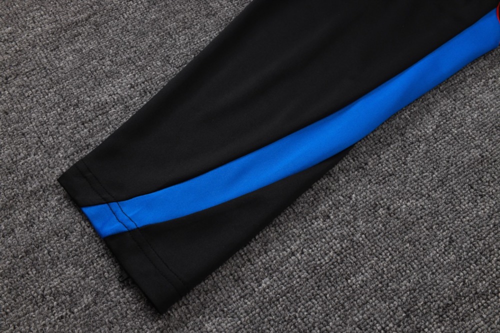 202526 Manchester United Bright Blue Long-sleeved half-pull training kit Football team kit
