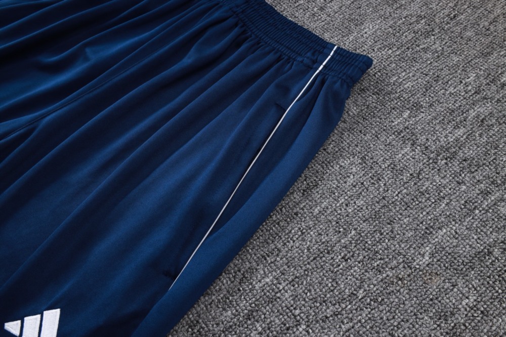 202526 Riyadh royal blue Long-sleeved half-pull training kit Football team kit