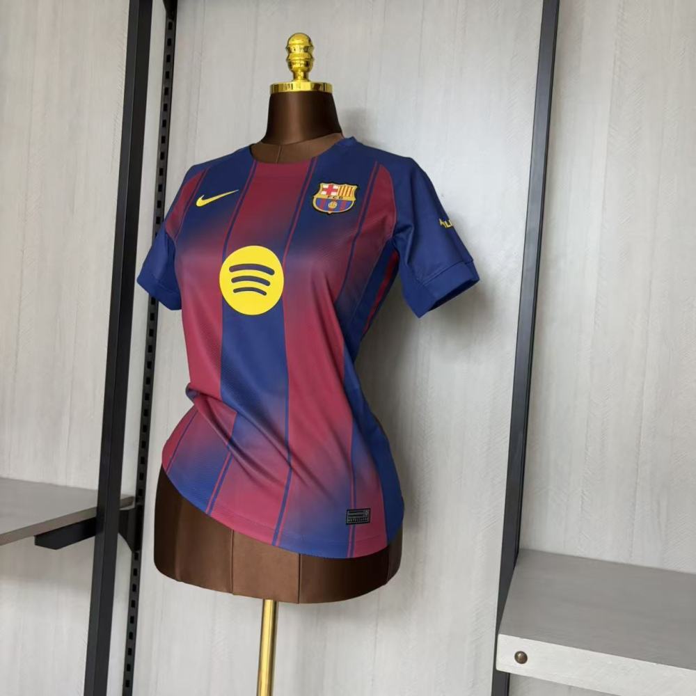 2025/26 Barcelona Home Women's Jersey Fan Version