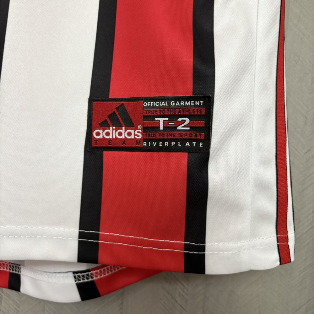 Retro River Plate 99/00 Third jersey Fan Version