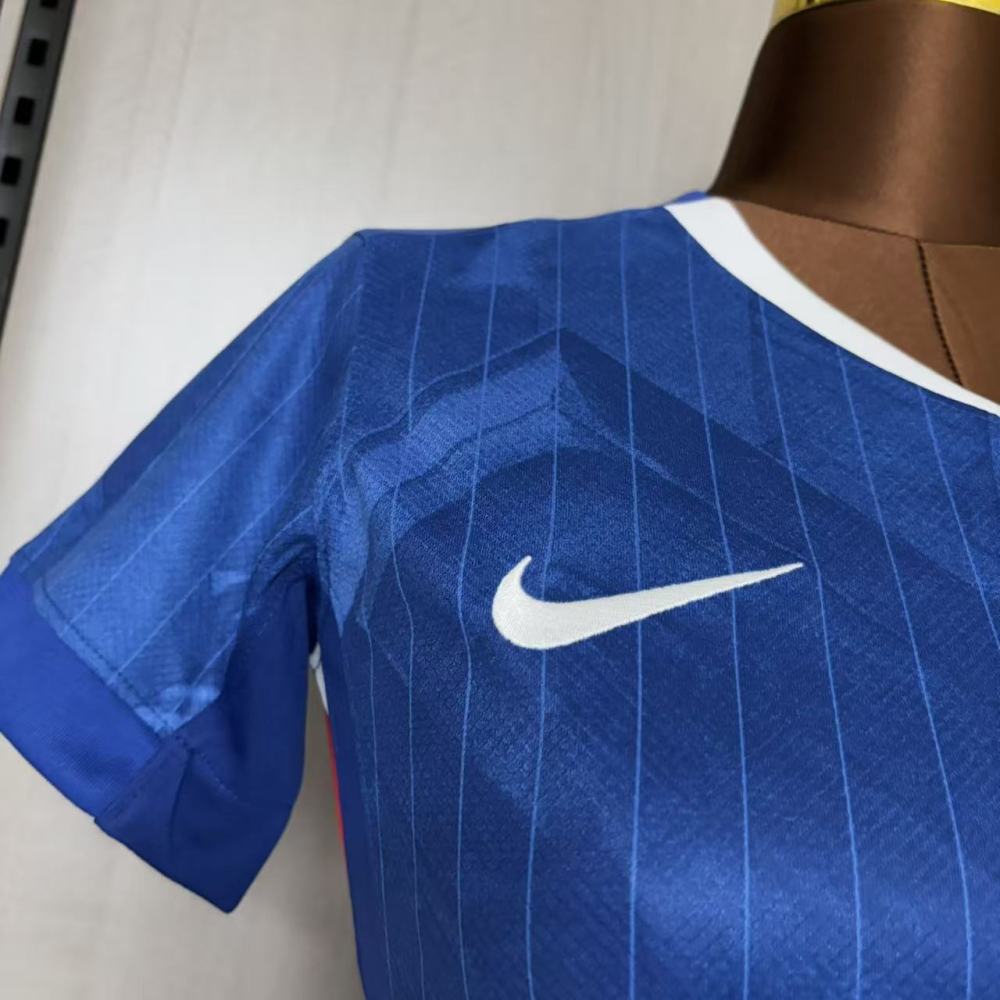 2025/26 Chelsea Home Women's Jersey Fan Version