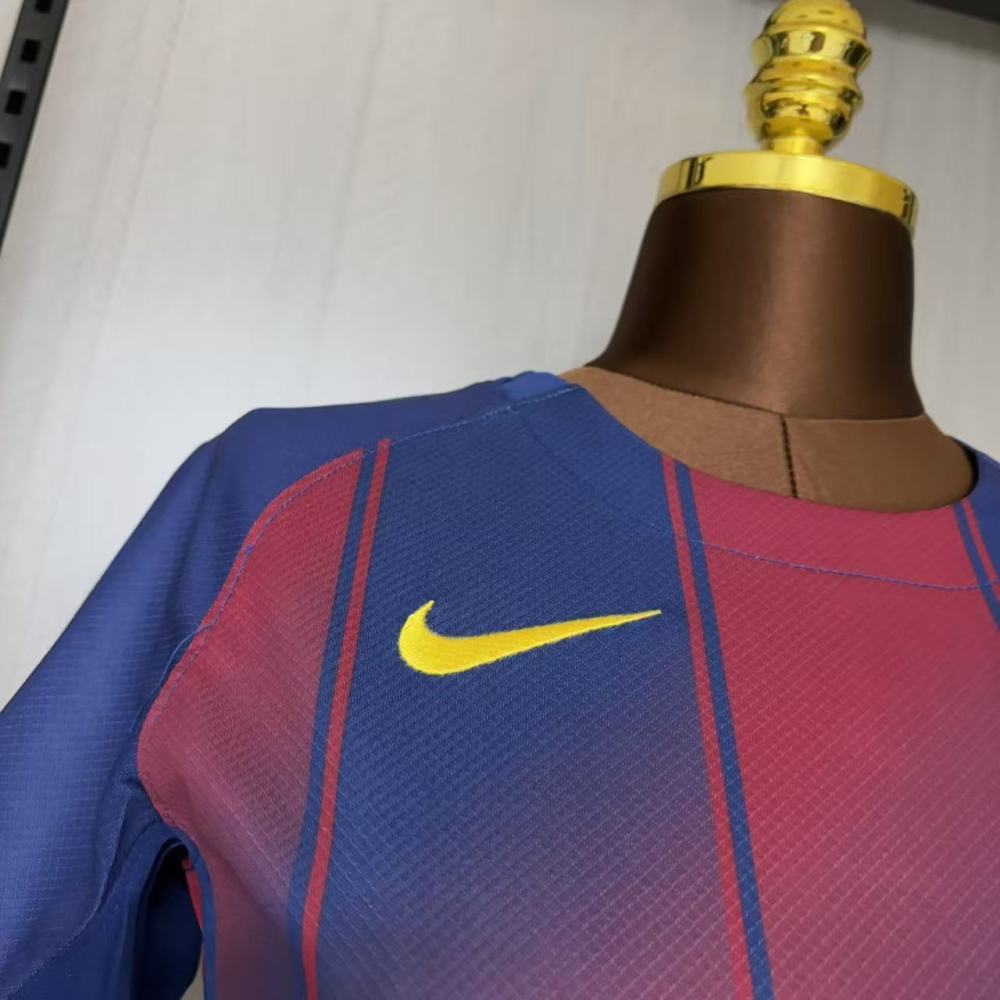 2025/26 Barcelona Home Women's Jersey Fan Version