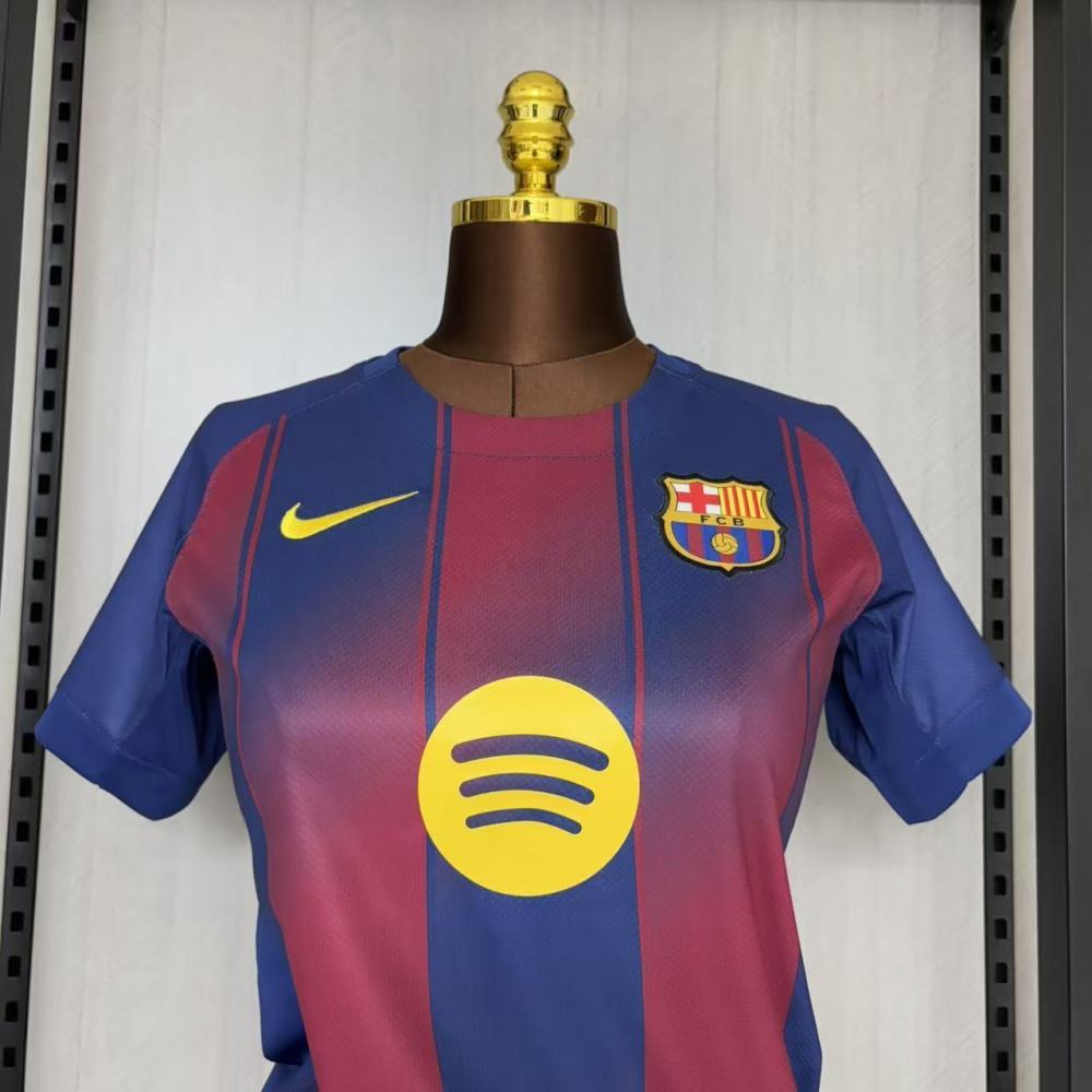 2025/26 Barcelona Home Women's Jersey Fan Version