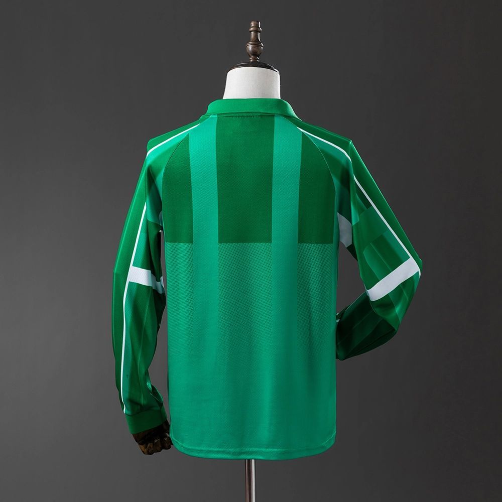 Retro Tottenham 1997/99 goalkeeper jersey Fan Version