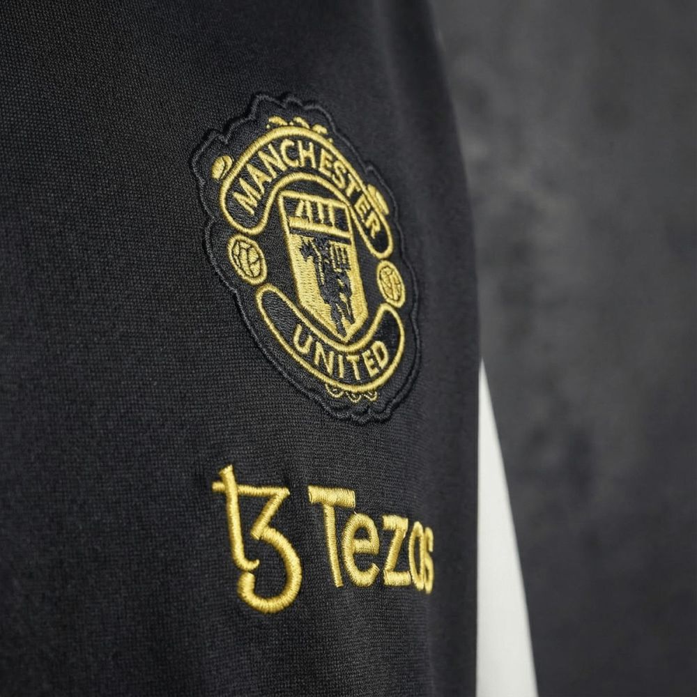 2026 Manchester United Black Windbreaker Sport Unifom