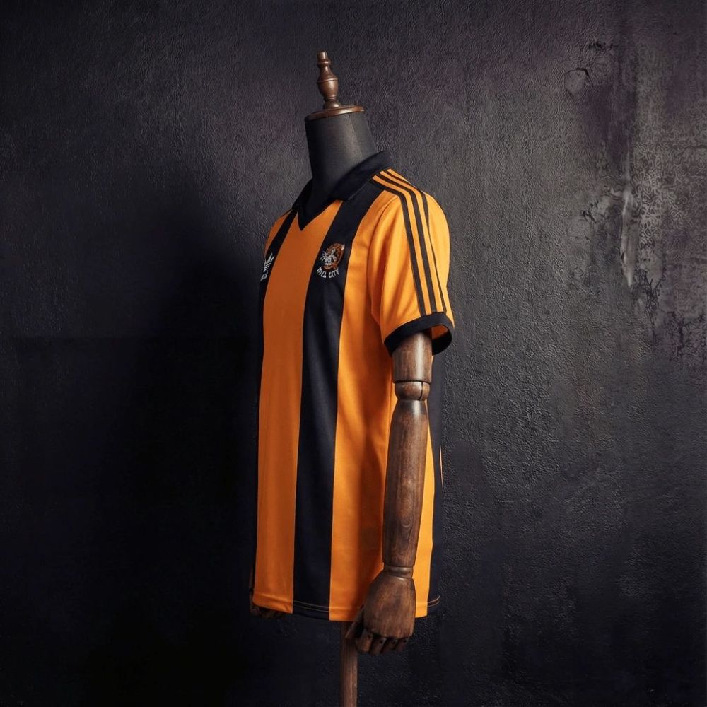 Retro Hull City 1981/82 Home jersey Fan Version