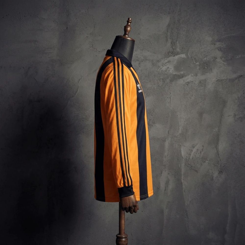 Retro Hull City 1981/82 Home jersey Fan Version