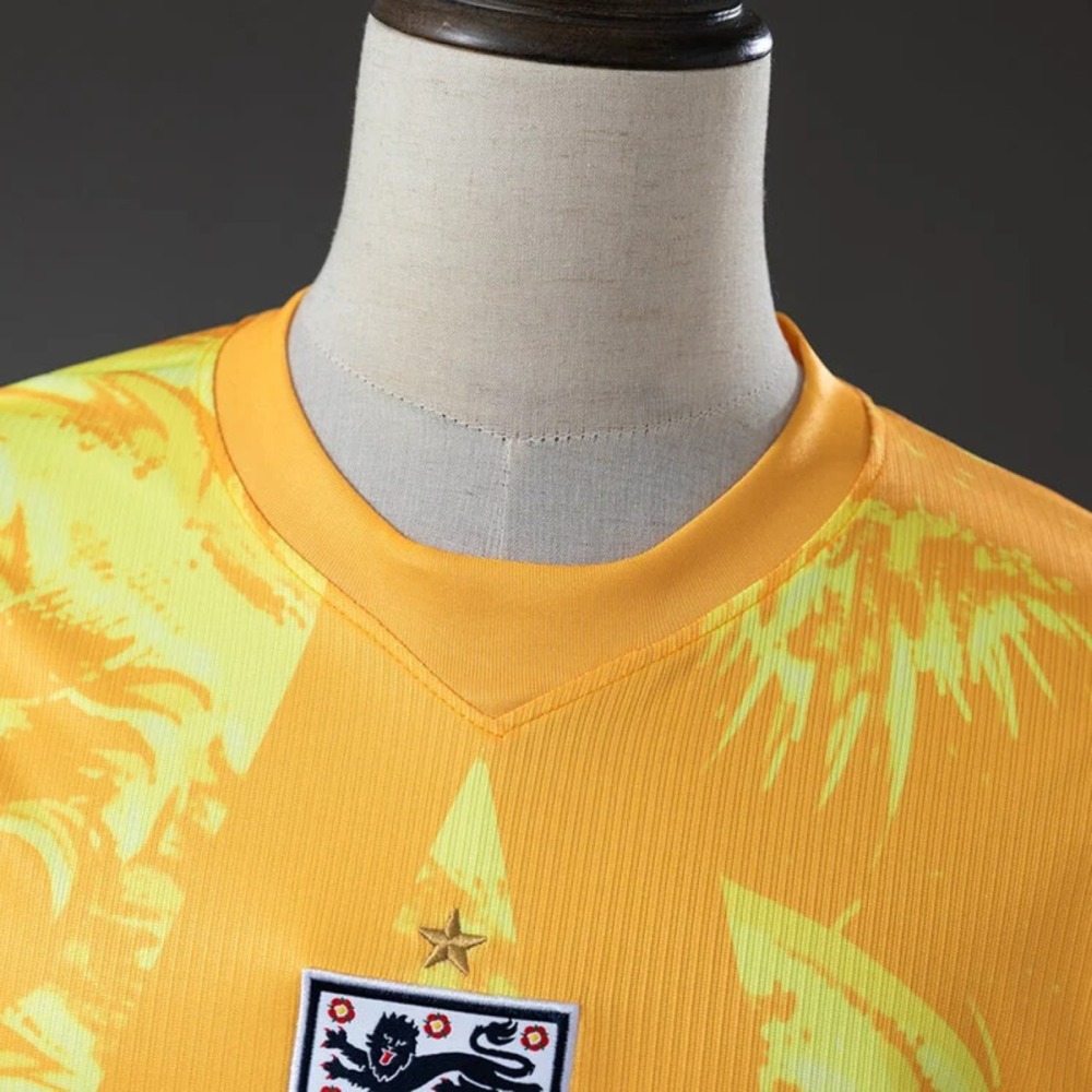 England 2026 World Cup Goalkeeper Jersey Fan Version
