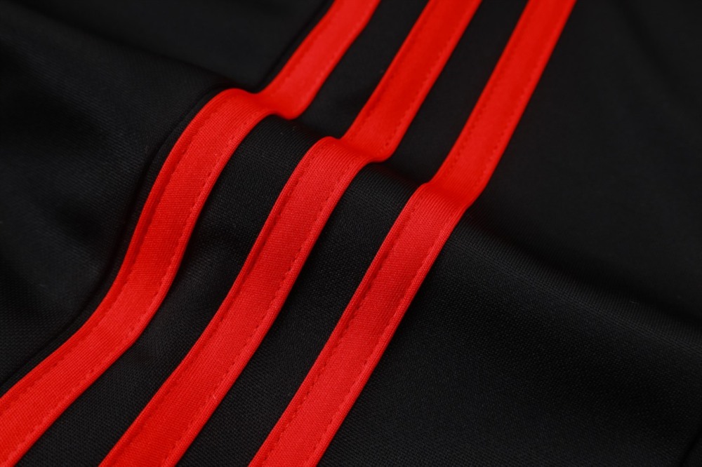 202526 Liverpool Black Long-sleeved half-pull training kit Football team kit