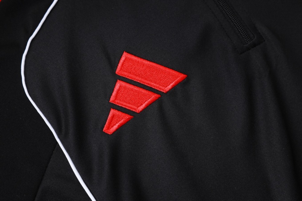 202526 Liverpool Black Long-sleeved half-pull training kit Football team kit