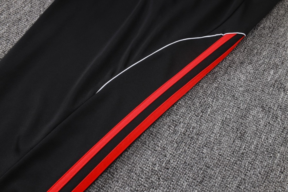 202526 Liverpool Black Long-sleeved half-pull training kit Football team kit
