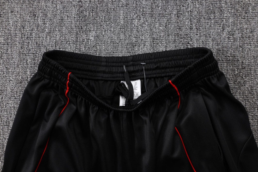 202526 Liverpool Black Long-sleeved half-pull training kit Football team kit