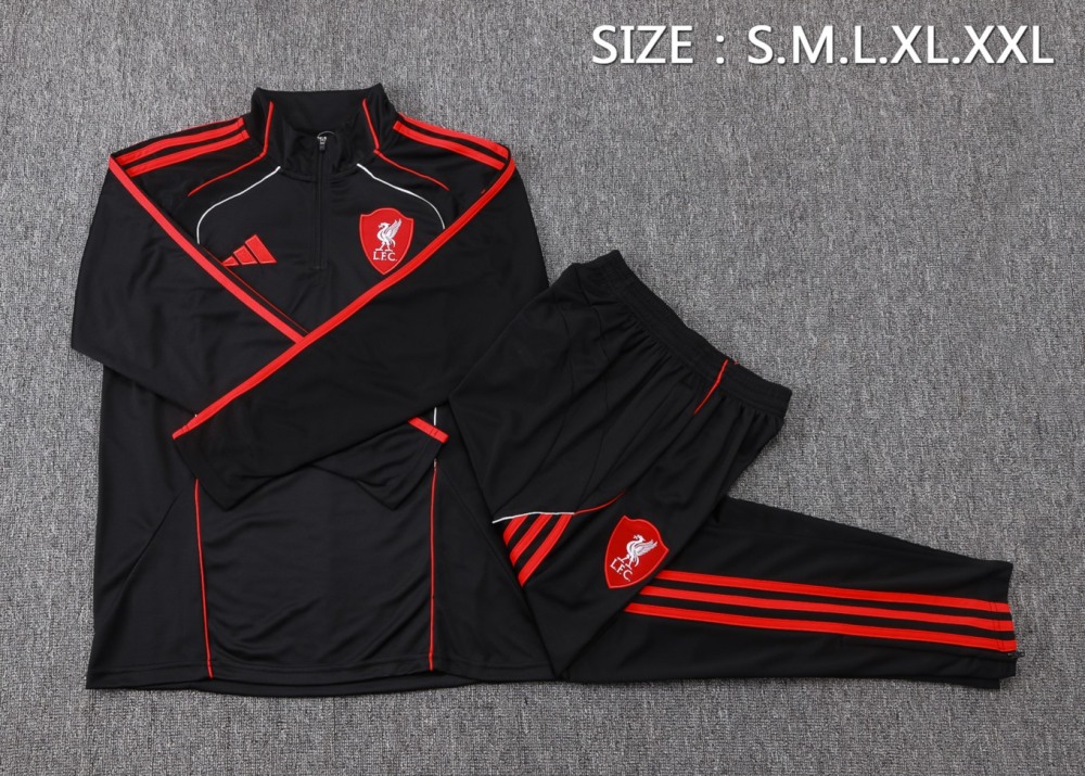 202526 Liverpool Black Long-sleeved half-pull training kit Football team kit