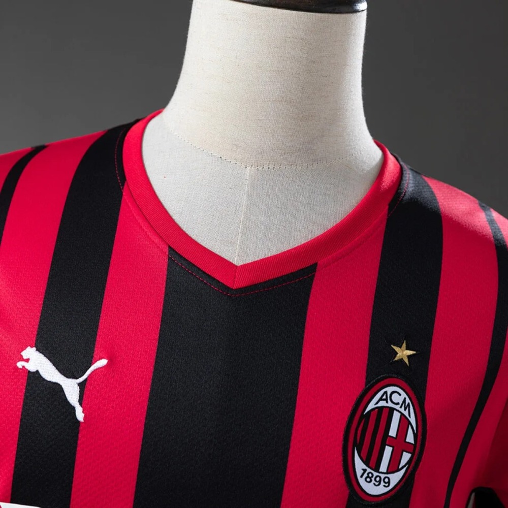 Retro AC Milan 2021/22 Home jersey Fan Version