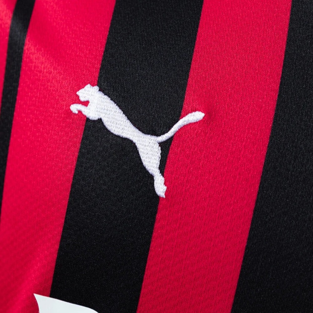 Retro AC Milan 2021/22 Home jersey Fan Version