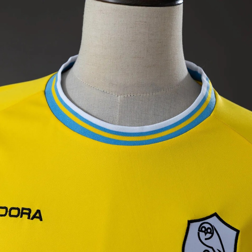 Retro Sheffield Wednesday F.C. 2001 Away Jersey Fan Version