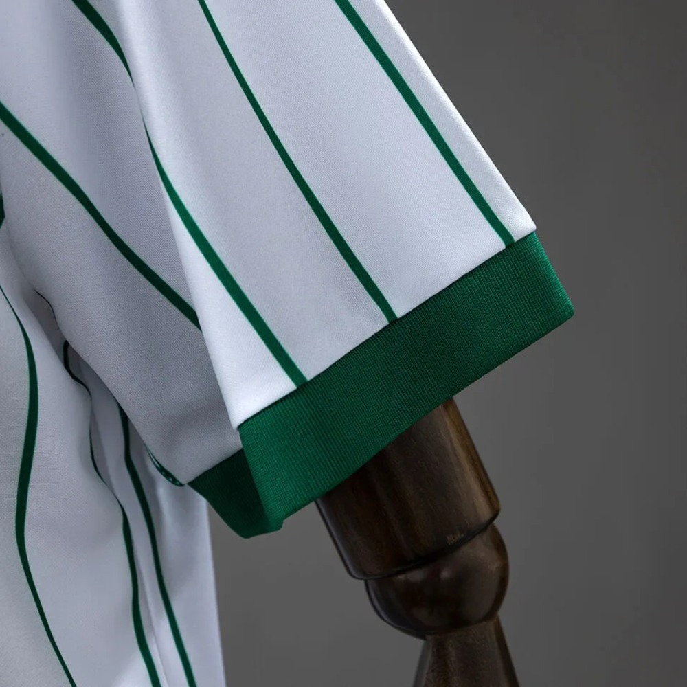 Retro Werder Bremen 2009/10 Home Jersey Fan Version