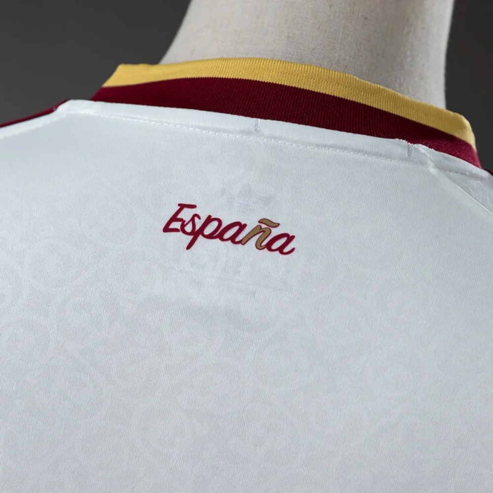 Spain 2026 World Cup Away Jersey Long Sleeve Fan Version