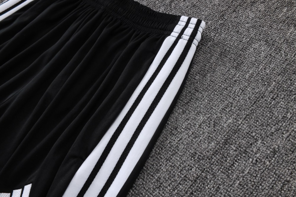 2026 Real Madrid Black Long-sleeved half-pull training kit