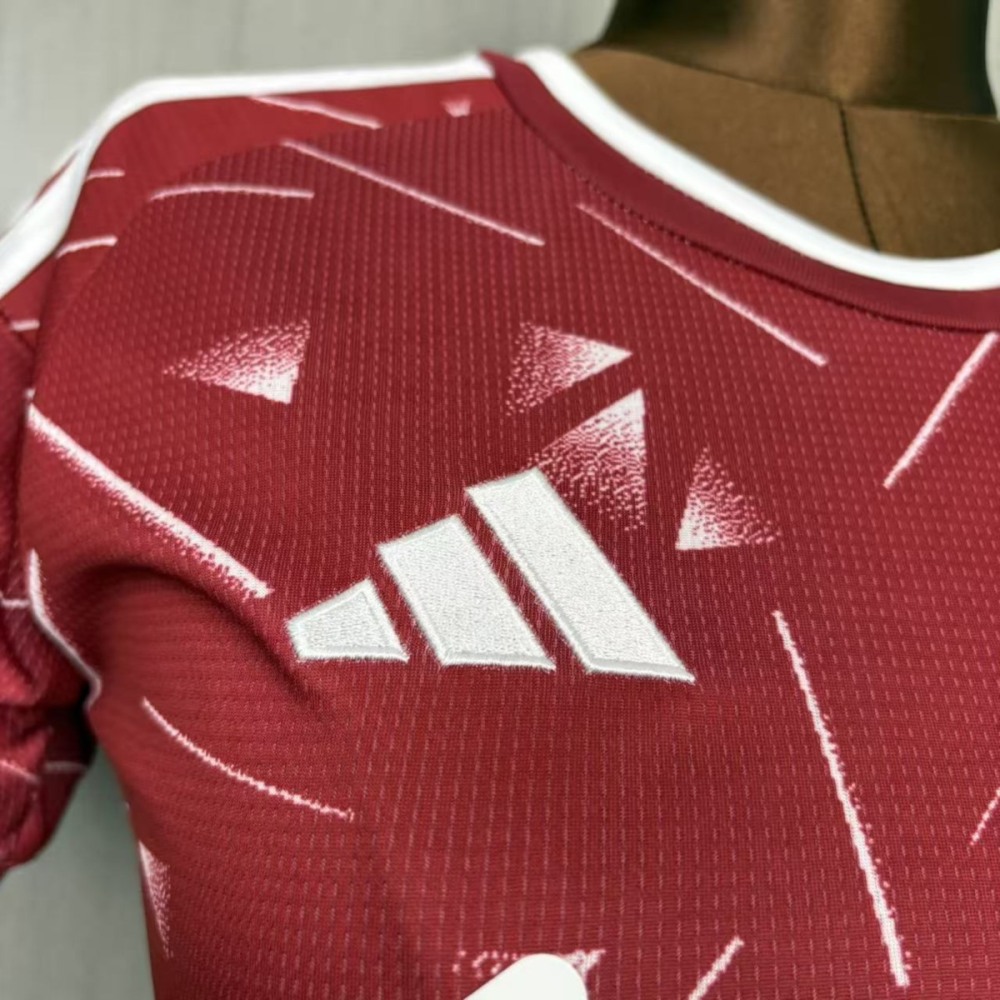 2026/27 Liverpool Home Women's Jersey