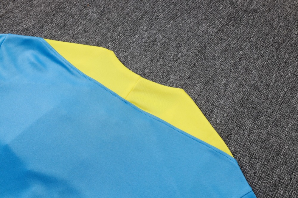 2026 Barcelona Light blue Long-sleeved half-pull training kit