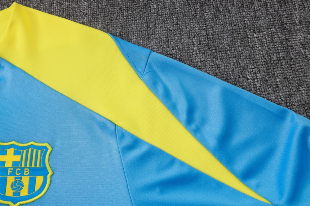 2026 Barcelona Light blue Long-sleeved half-pull training kit