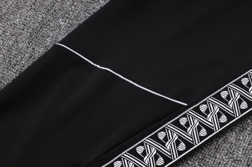 2026 Manchester City Black Long-sleeved half-pull training kit
