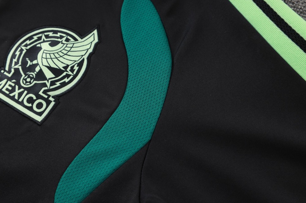 2026 Mexico Black Long-sleeved half-pull training kit