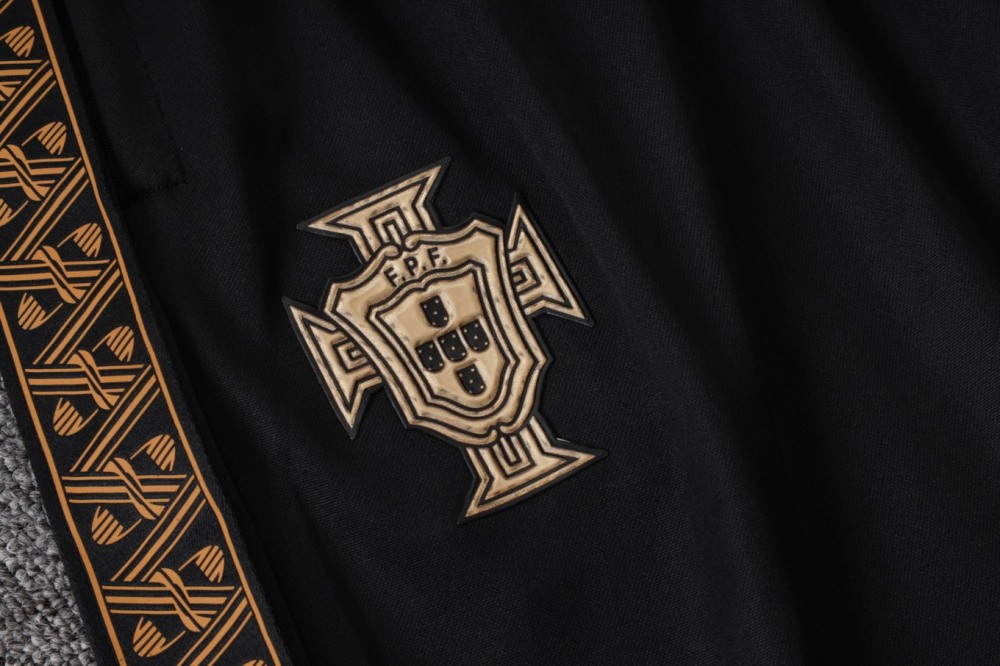 2026 Portugal Black Long-sleeved half-pull training kit