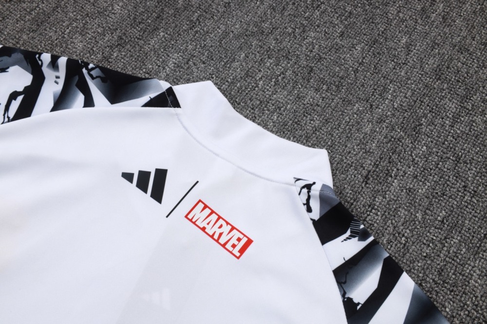 2026 Real Madrid White Long-sleeved half-pull training kit