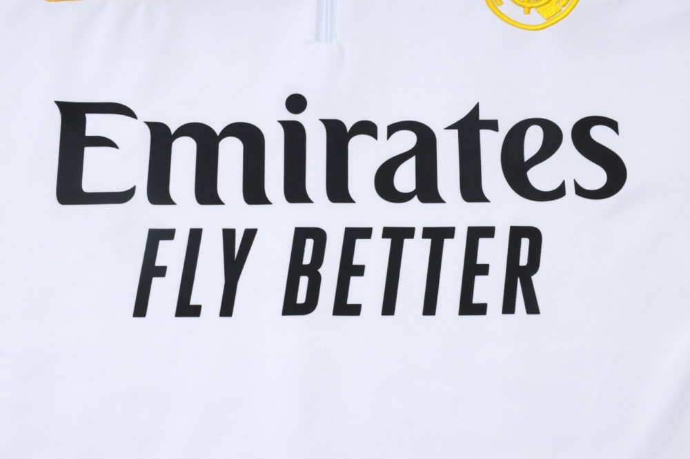 2026 Real Madrid White Long-sleeved half-pull training kit
