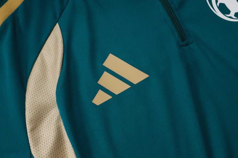 2026 Saudi Arabia Dark green Long-sleeved half-pull training kit