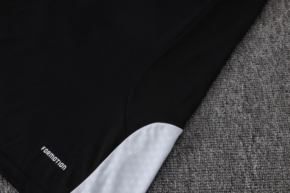 2026 Real Madrid Black Long-sleeved half-pull training kit