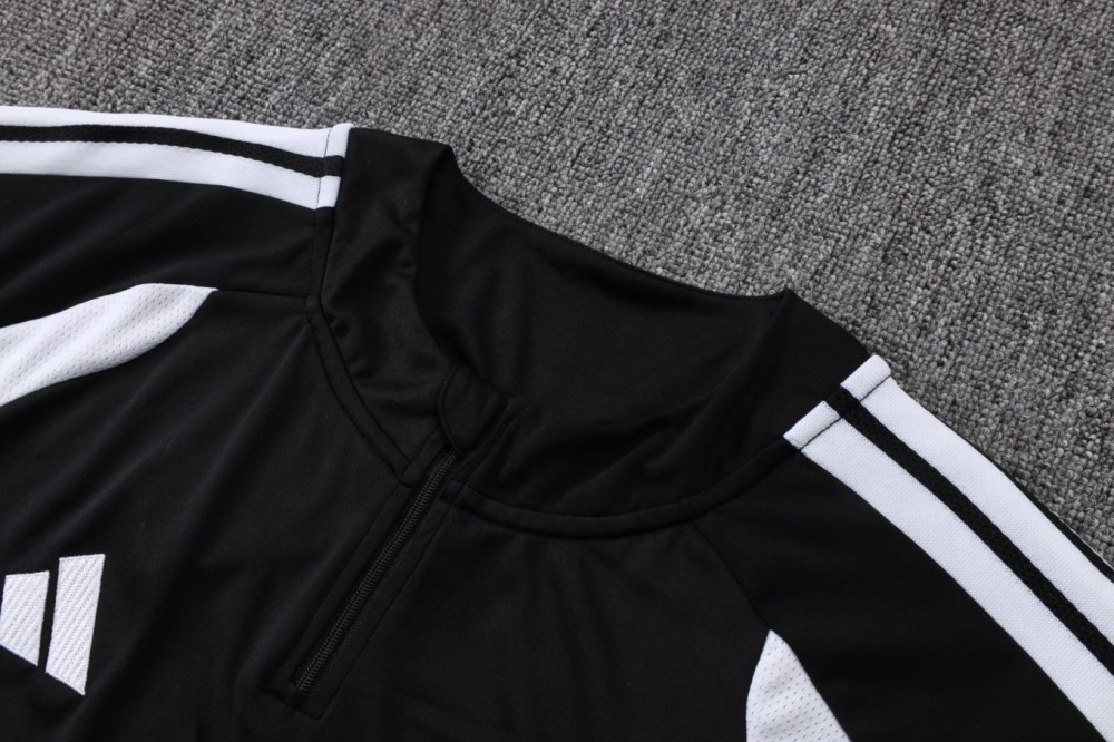 2026 Real Madrid Black Long-sleeved half-pull training kit