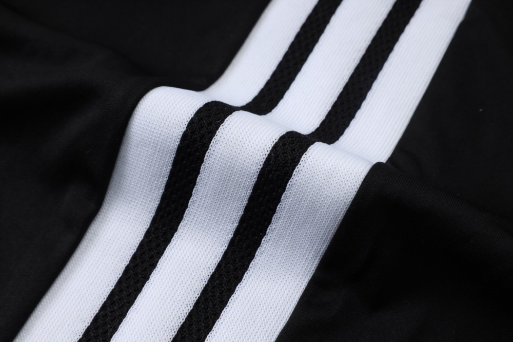 2026 Real Madrid Black Long-sleeved half-pull training kit