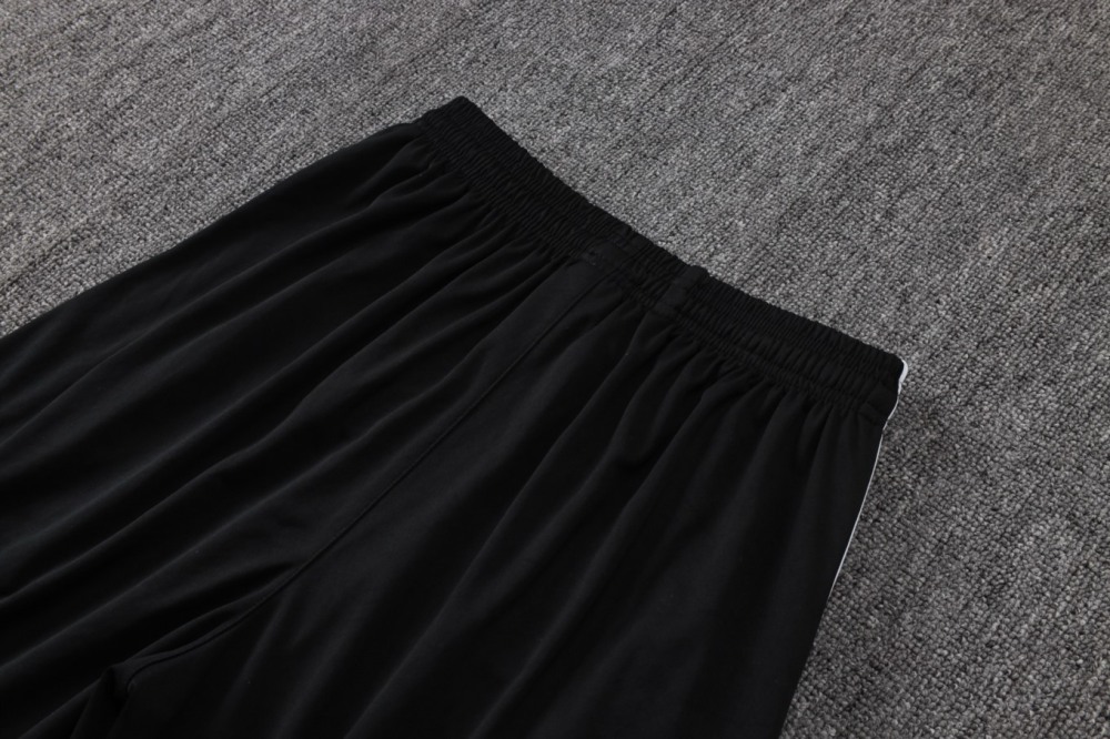 2026 Real Madrid Black Long-sleeved half-pull training kit