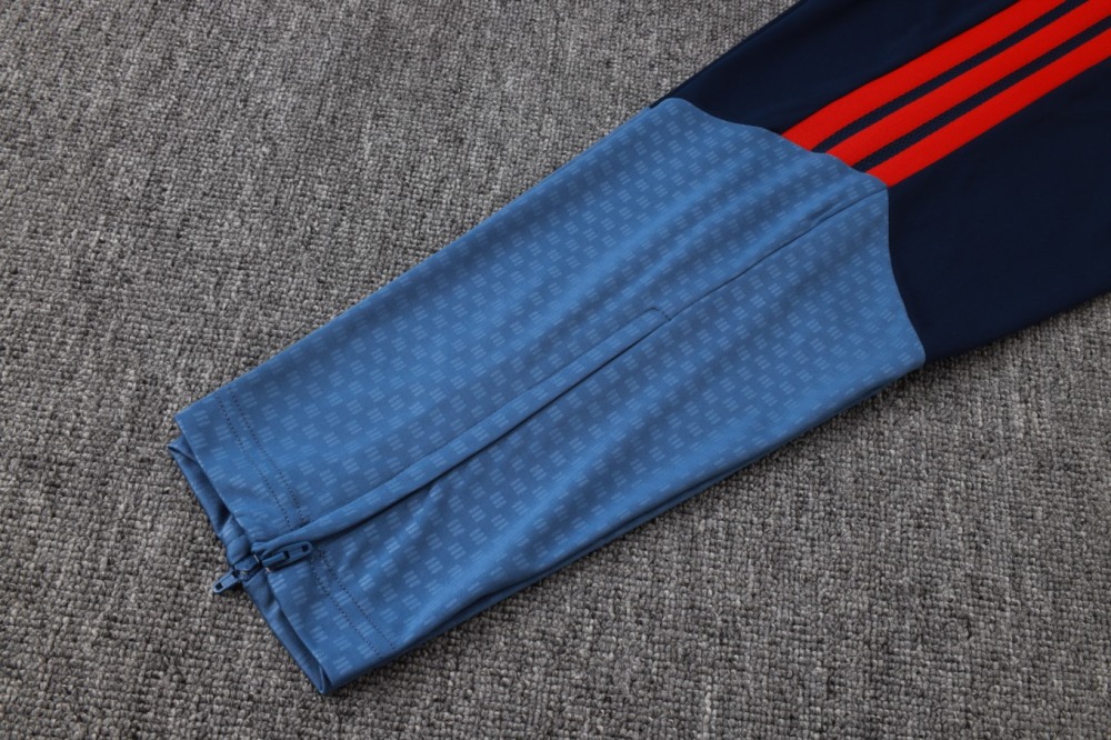 2026 Bayern Munich Medium Blue Long-sleeved half-pull training kit