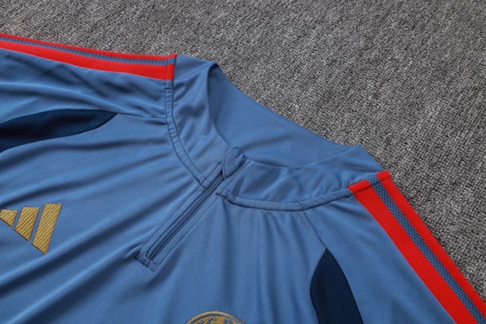 2026 Bayern Munich Medium Blue Long-sleeved half-pull training kit