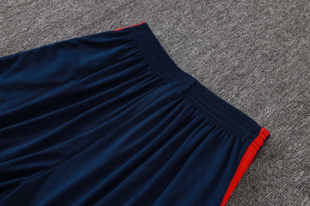 2026 Bayern Munich Medium Blue Long-sleeved half-pull training kit