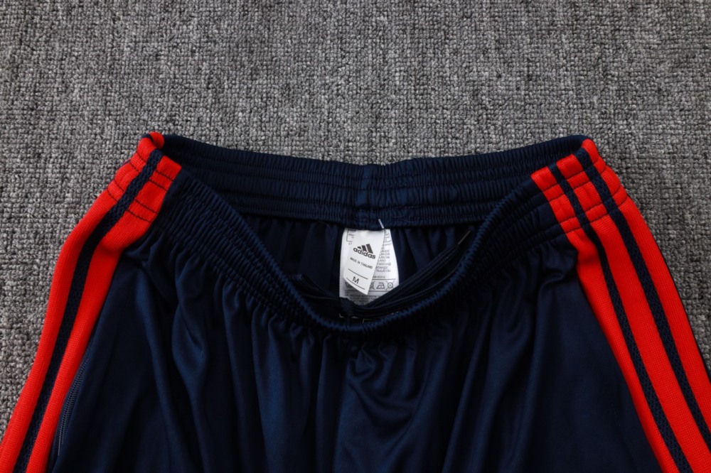2026 Bayern Munich Medium Blue Long-sleeved half-pull training kit