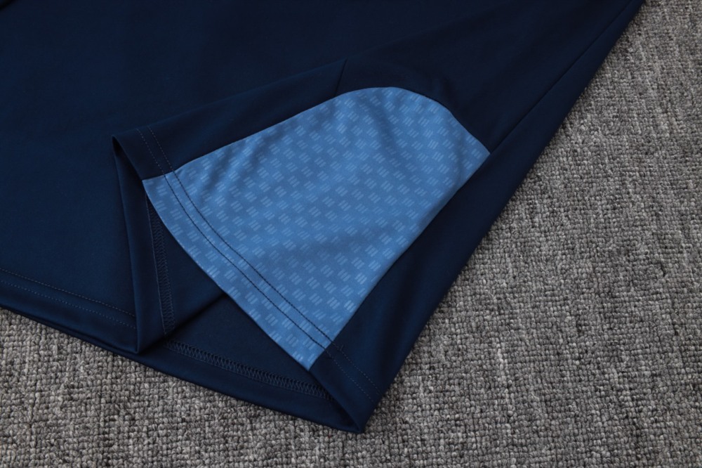 2026 Bayern Munich Royal blue Long-sleeved half-pull training kit