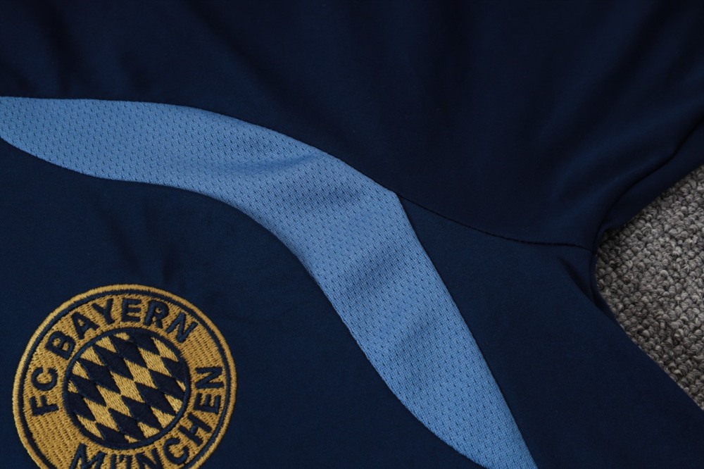 2026 Bayern Munich Royal blue Long-sleeved half-pull training kit