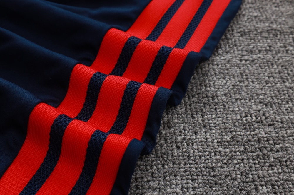 2026 Bayern Munich Royal blue Long-sleeved half-pull training kit